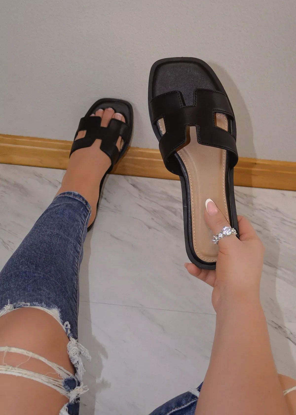 SANDALIA PLANA