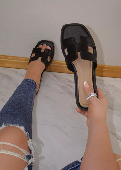 SANDALIA PLANA
